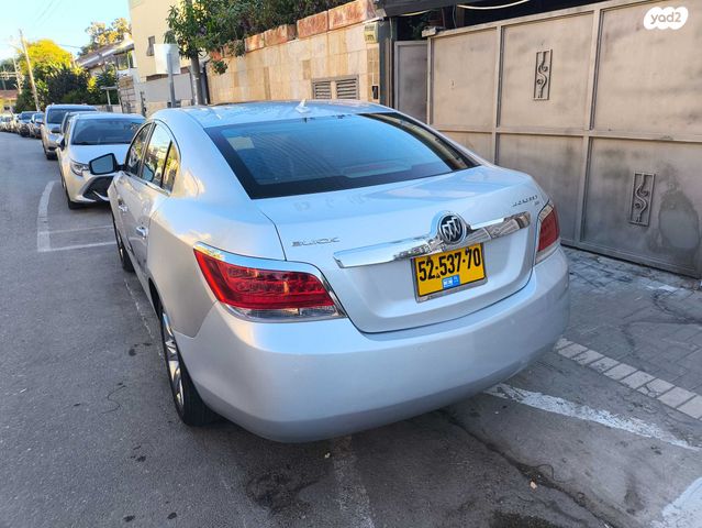 ביואיק לה-קרוס