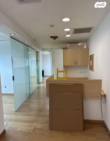 פרופ' מנחם פלאוט 10