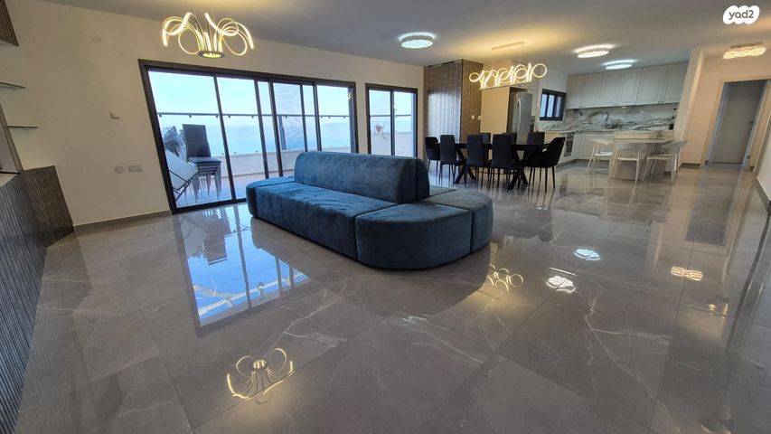 גג/ פנטהאוז, השומר, שיכון עובדים, טבריה