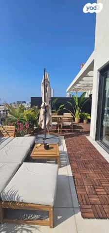 גג/ פנטהאוז, הקונגרס 17, תל אביב יפו