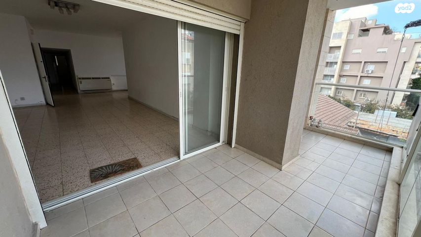 דירה, כ"ט בנובמבר, הרצליה הירוקה, נווה עובד, הרצליה