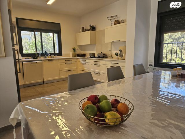 דירה, מבשרת ציון