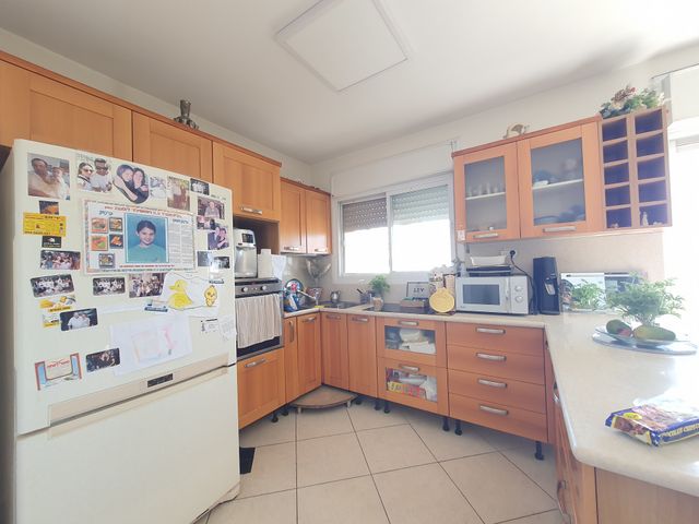 דירת גן, נחמה, חומת שמואל, הר חומה, ירושלים