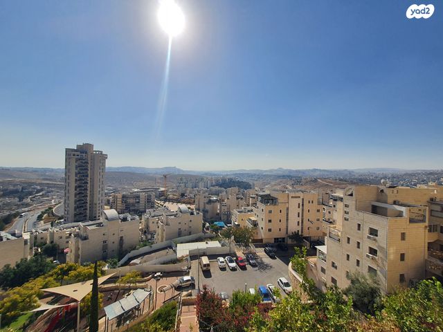 דירת גן, נחמה, חומת שמואל, הר חומה, ירושלים