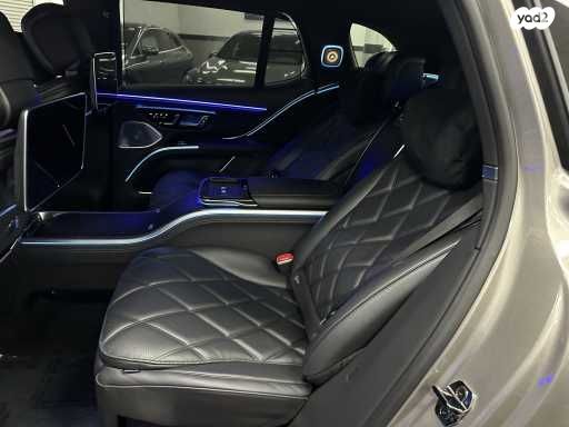 מרצדס-בנץ EQS SUV