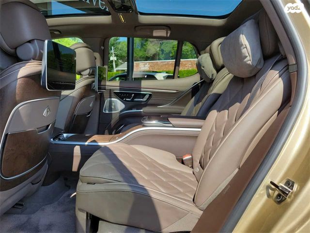 מרצדס-בנץ EQS SUV