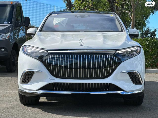 מרצדס-בנץ EQS SUV