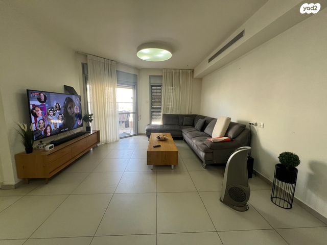 דירה, אוסקר שינדלר, רמות הרכס, באר שבע