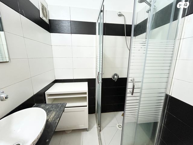 דירת גן, יצחק רגר, באר שבע