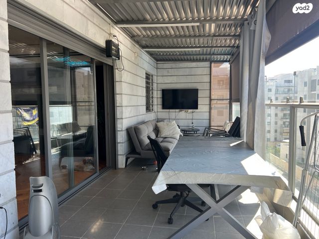 דופלקס, שדרות הרצל, נאות שמיר, יבנה