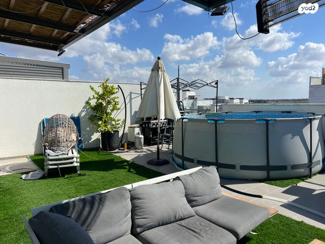 דופלקס, שדרות הרצל, נאות שמיר, יבנה