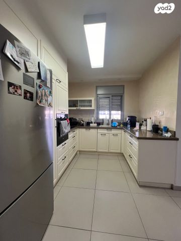 דירה, אוסקר שינדלר, רמות הרכס, באר שבע