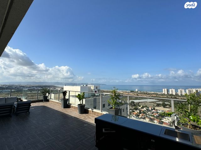 גג/ פנטהאוז, עכו