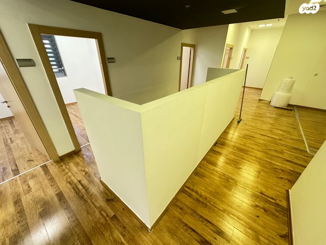 משרדים, הפארק הטכנולוגי, מודיעין מכבים רעות