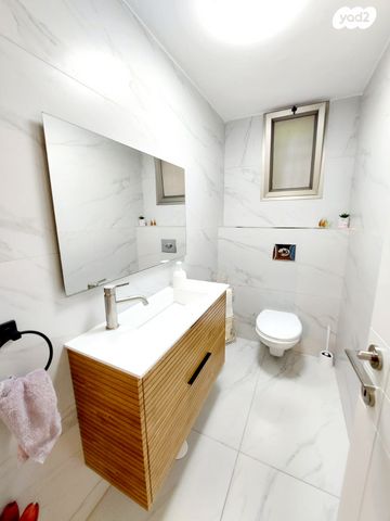 דו משפחתי, כפר יונה