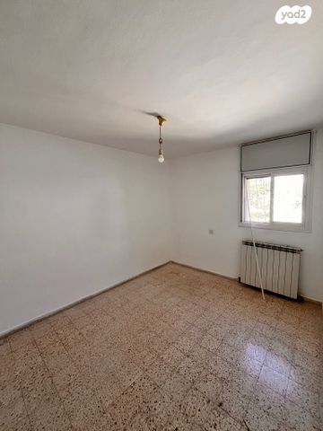 דירה, אליעזר קשאני, ארמון הנציב, תלפיות מזרח, ירושלים