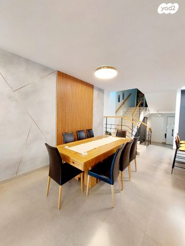 דו משפחתי, כפר יונה