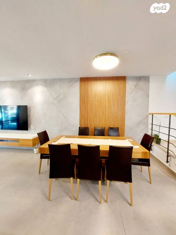 דו משפחתי, כפר יונה