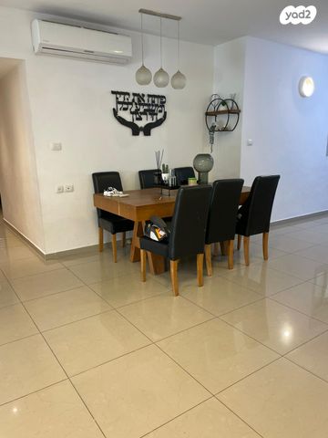 דירה, החרצית, קרית אילון, חולון