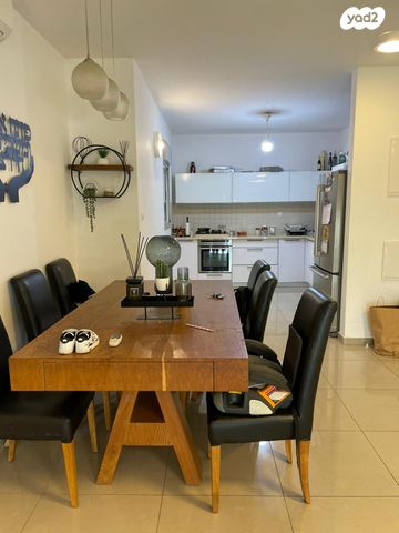 דירה, החרצית, קרית אילון, חולון