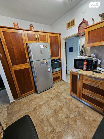 דירה, מנחם בייליס, כרמליה, חיפה