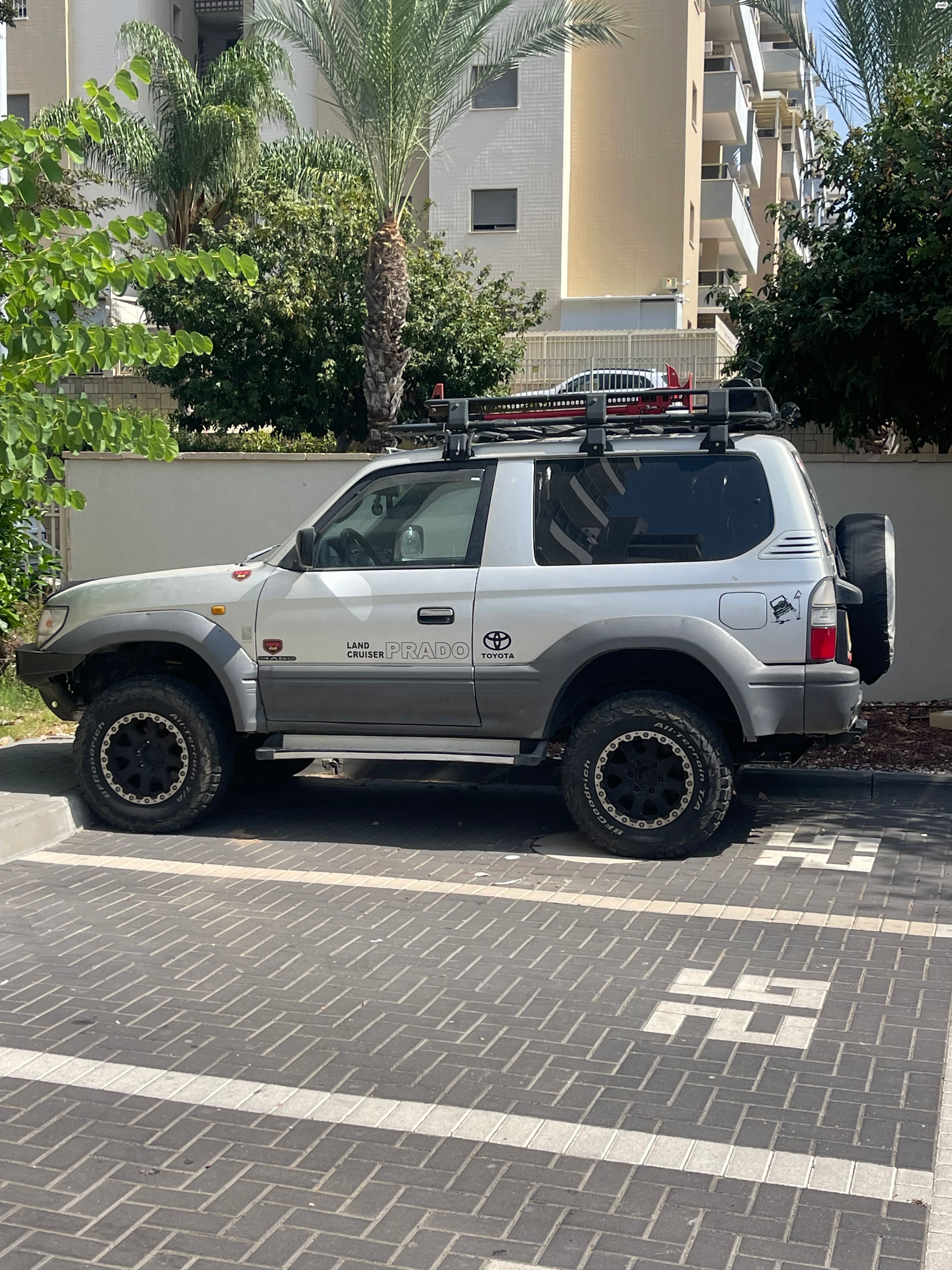מודעת רכב טויוטה לנד קרוזר