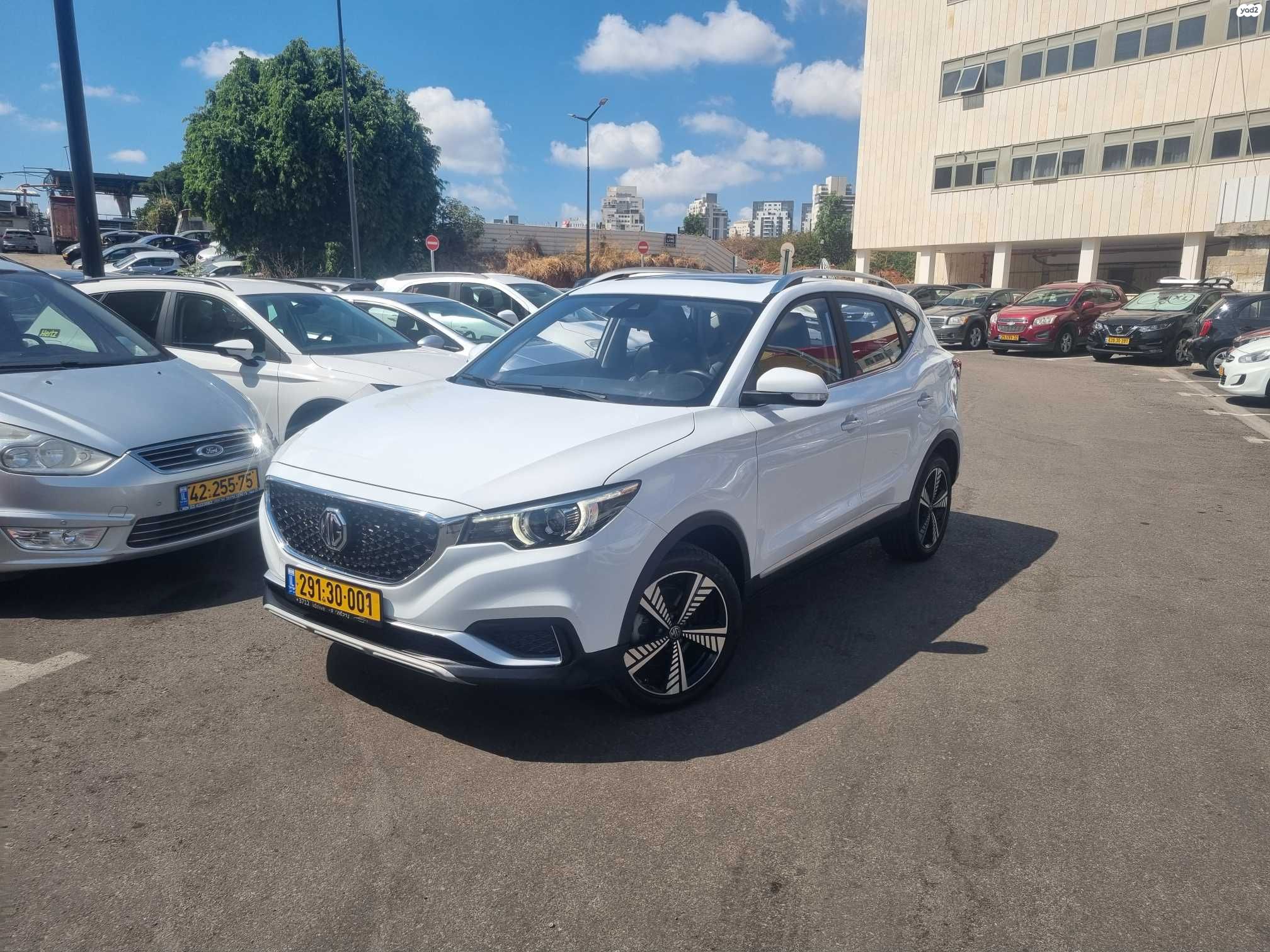 מודעת רכב אם ג'י ZS