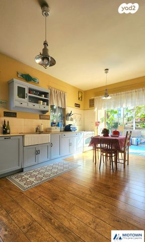 דו משפחתי, רמח"ל, גאולים, כפר סבא