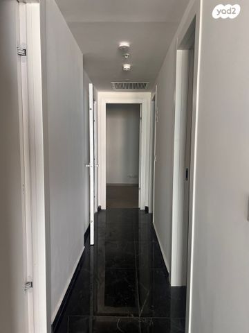 דירה, אמנון ליפקין שחק, נתניה