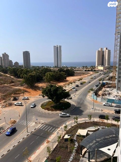 דירה, אמנון ליפקין שחק, נוף הטיילת, נתניה