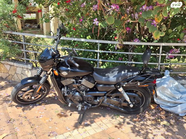 מודעת רכב הרלי דיווידסון סטריט 750