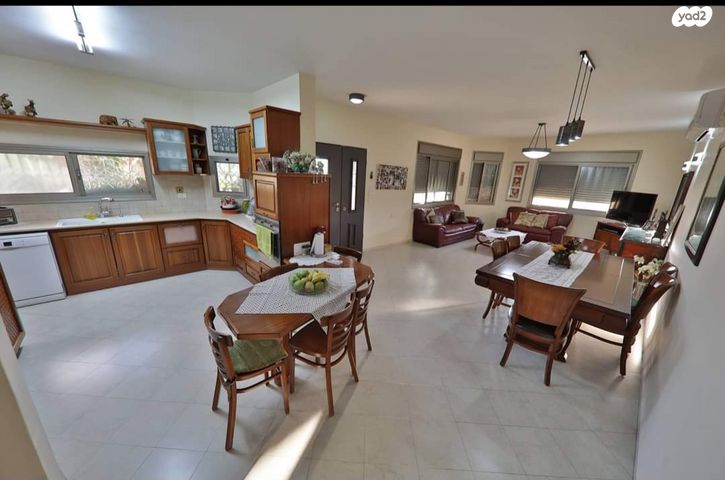 דו משפחתי, גבעת טל, קרית אתא