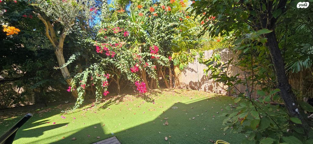 דירת גן, עצמון, גולן, רמת השרון