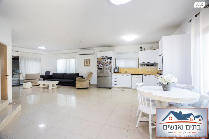 בית פרטי/ קוטג', נחל בשור, הנחלים, כפר יונה