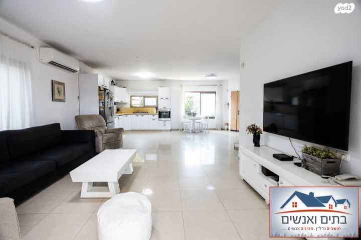 בית פרטי/ קוטג', נחל בשור, הנחלים, כפר יונה