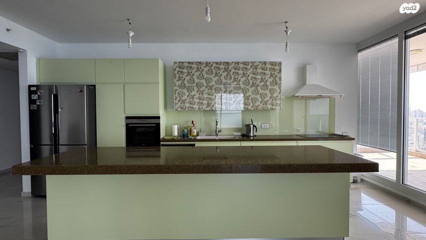 גג/ פנטהאוז, דוד המלך 8, צפון מערב מרכז העיר, נתניה