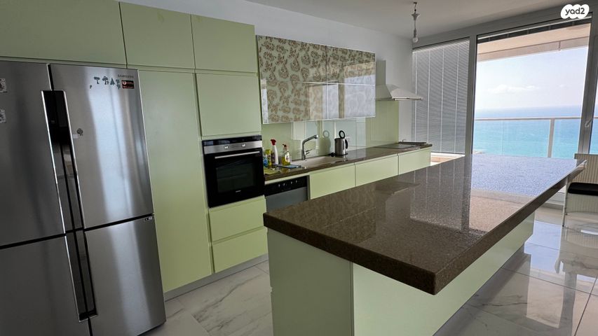 גג/ פנטהאוז, דוד המלך 8, צפון מערב מרכז העיר, נתניה