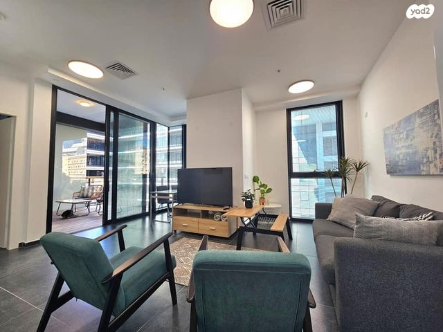 דירה, ליאונרדו דה וינצ'י, גני שרונה, קרית הממשלה, תל אביב יפו