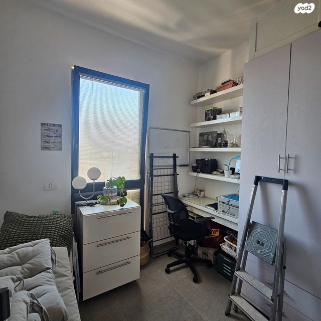 גג/ פנטהאוז, הקונגרס 17, תל אביב יפו