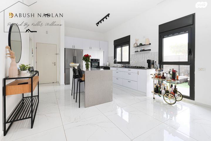 דירת גן, כפר יונה