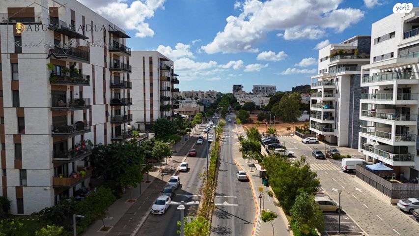 דירת גן, כפר יונה