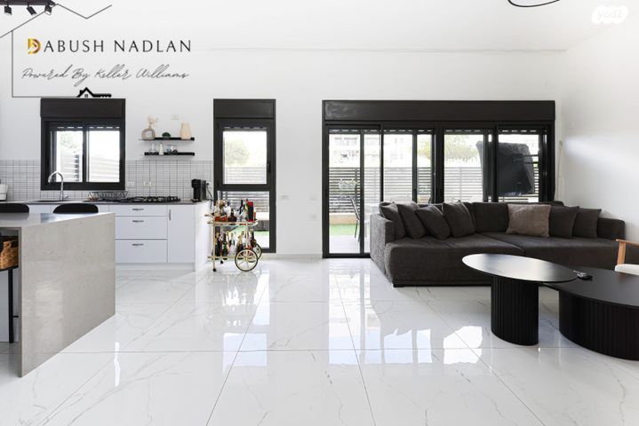 דירת גן, כפר יונה