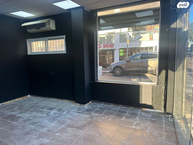 חנויות/ שטח מסחרי, רוטשילד 8, רמב"ם, ראשון לציון