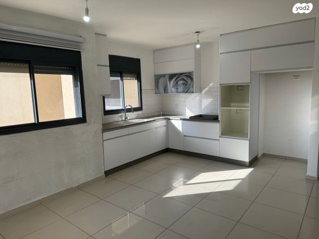 דירה, משעול אלונים 22, נאות יצחק רבין, שדרות