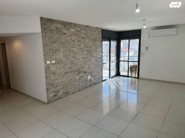 דירה, משעול אלונים 22, נאות יצחק רבין, שדרות