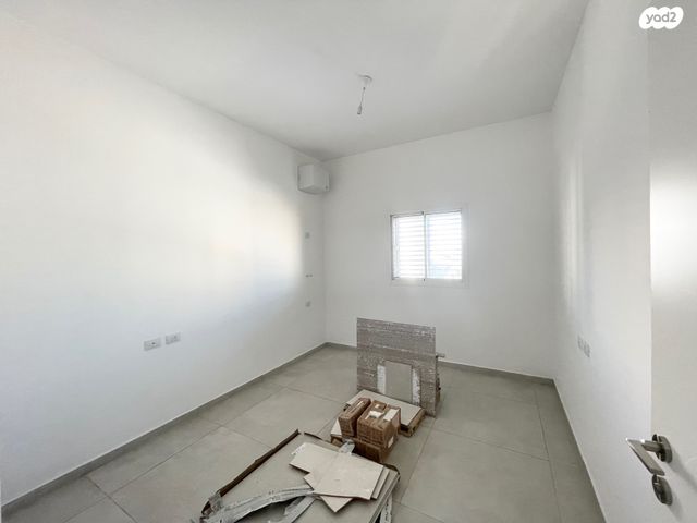 דירה, רש"י, נחלת גנים, רמת גן