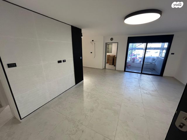 דירה, שדרות משה שרת 25, קרית ים ב', קרית ים