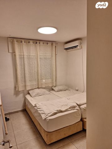 דירה, עמנואל אולסבנגר, ירושלים