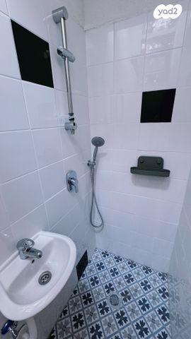 דירה, מדרגות שוקרי, חיפה