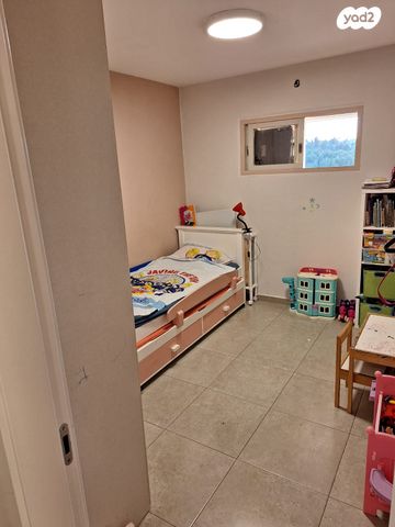 דירה, עמנואל אולסבנגר, ירושלים